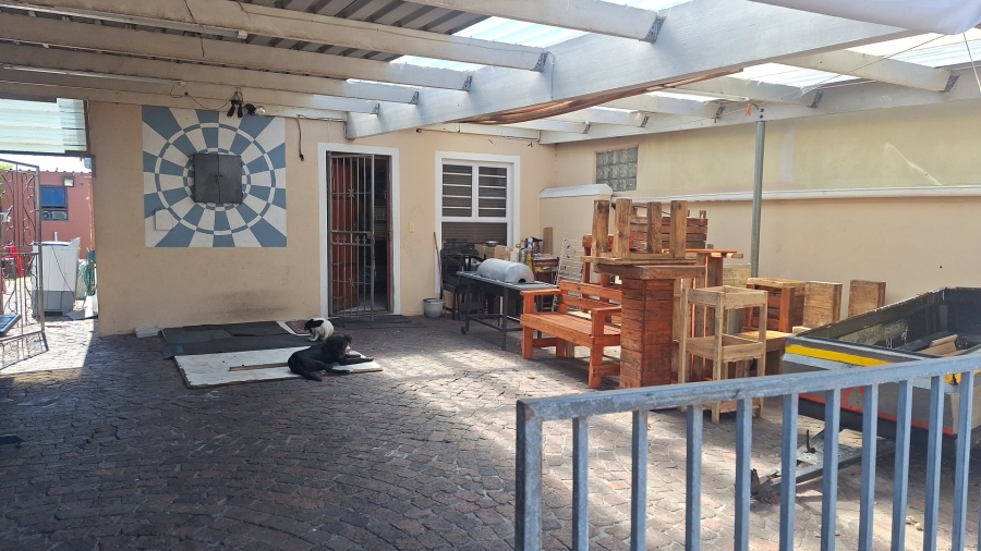 2 Bedroom Property for Sale in Retreat Western Cape